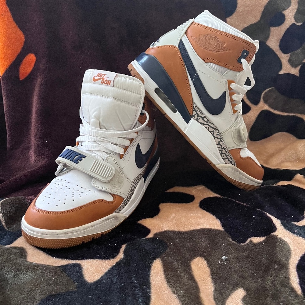 Air Jordan legacy 312  just don medicine ball